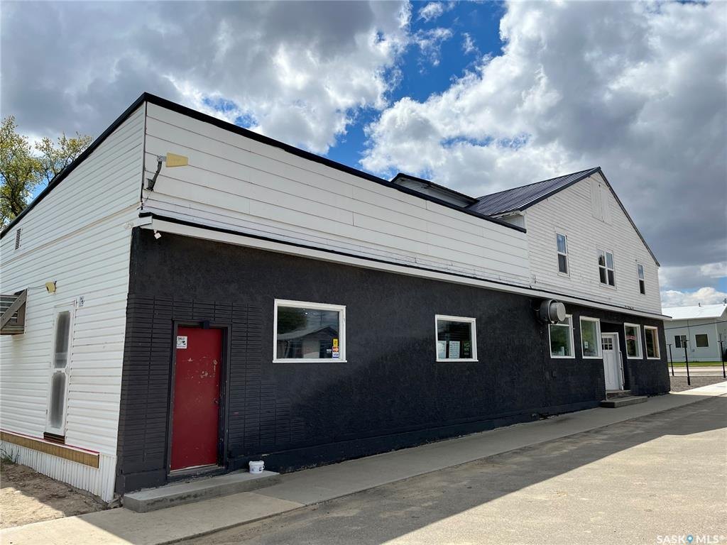 Middle Lake酒吧出售！$19.5万！——林与唐地产